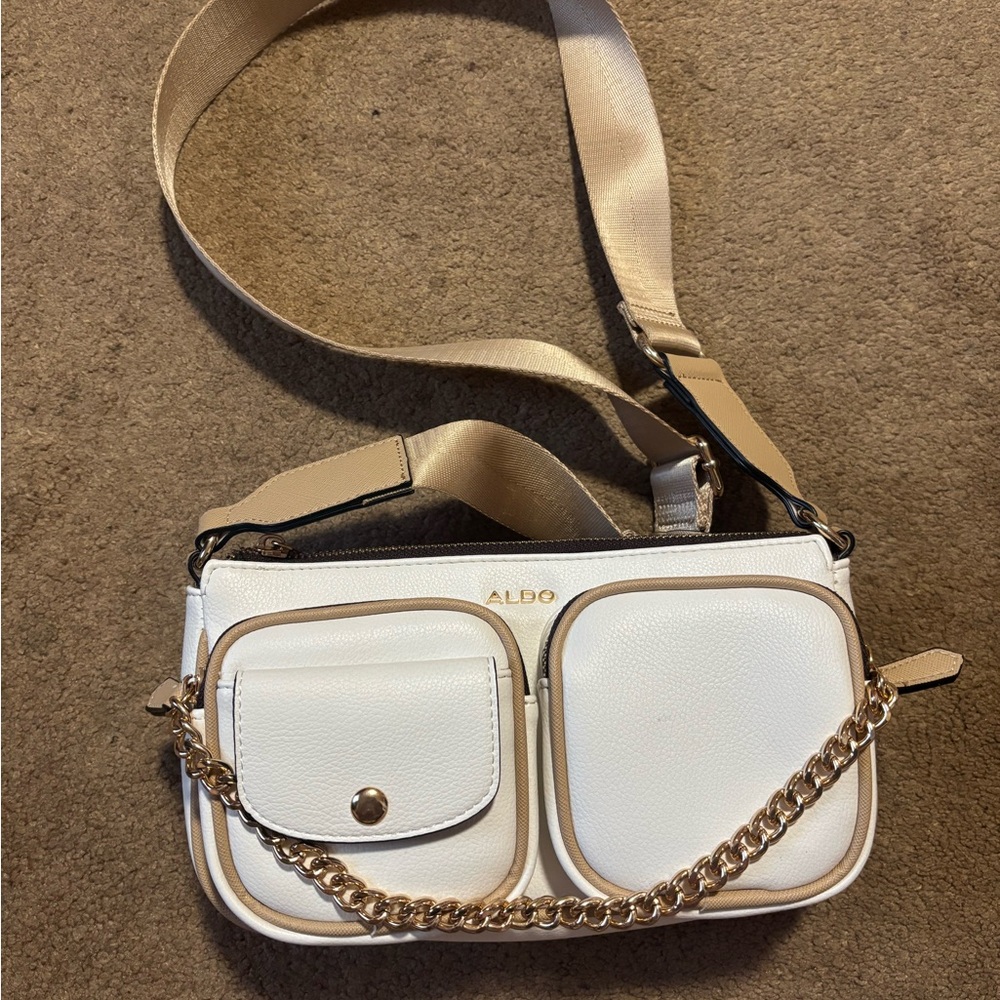 Aldo white crossbody purse with gold chain